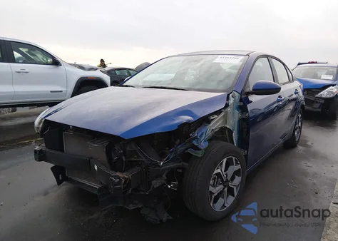 2021 Kia Forte Lxs из США, поврежденный, VIN 3KPF24AD6ME329196